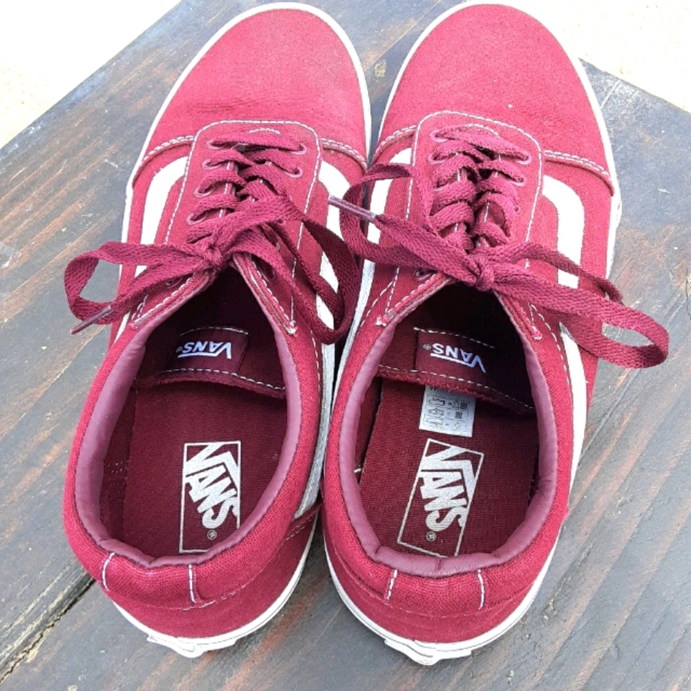 Vans - Picture 3 of 3